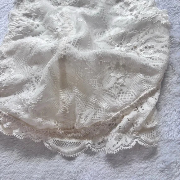 FREE PEOPLE INTIMATELY Last Dance Ivory Lace Halter Bralette--XL - Picture 10 of 16